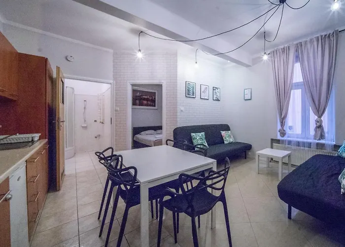 Apartament Izaaka